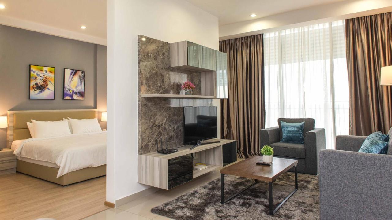 Encorp Marina Suites By Iconic Bliss Нусаяя Екстер'єр фото