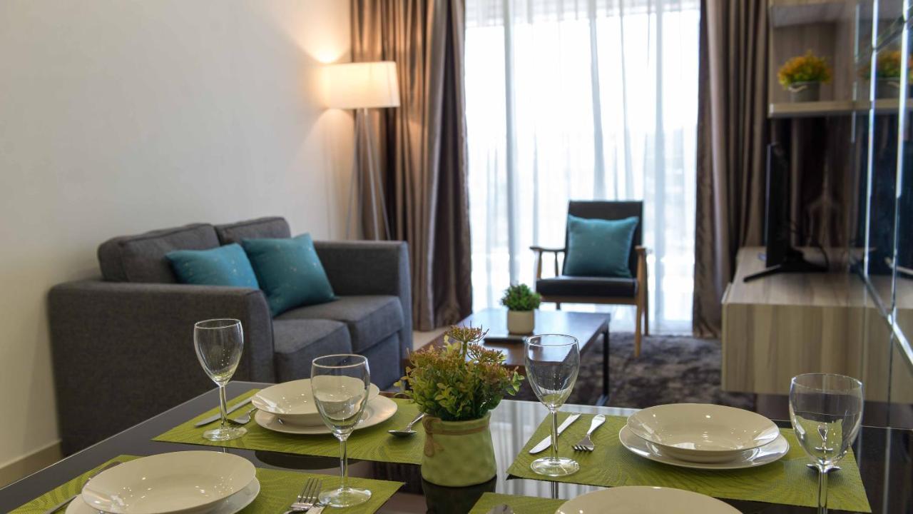 Encorp Marina Suites By Iconic Bliss Нусаяя Екстер'єр фото