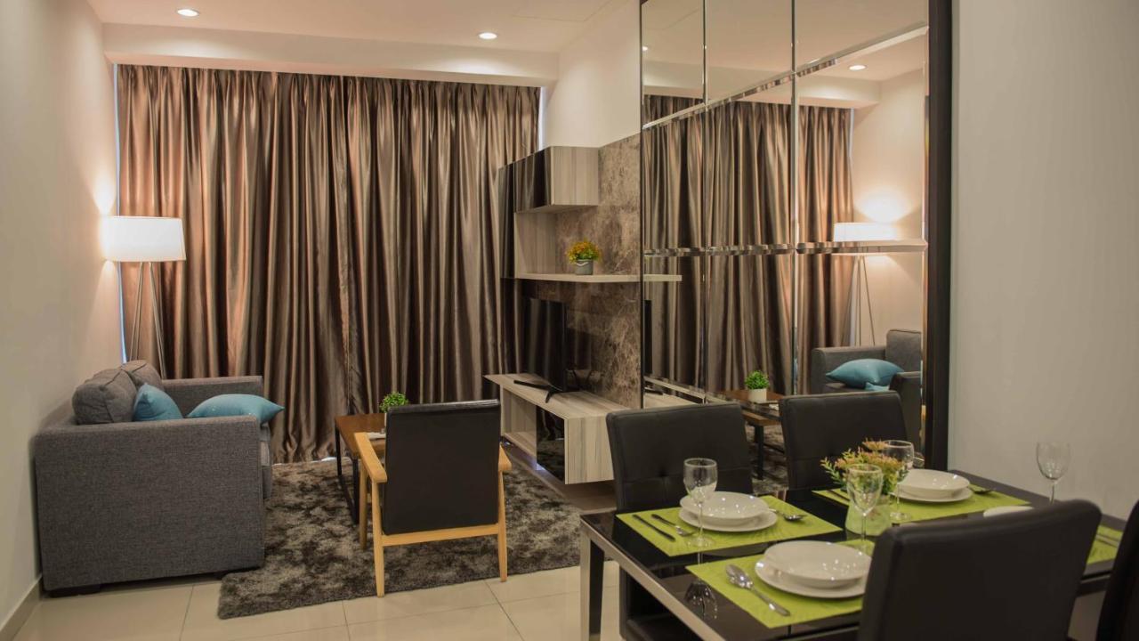 Encorp Marina Suites By Iconic Bliss Нусаяя Екстер'єр фото